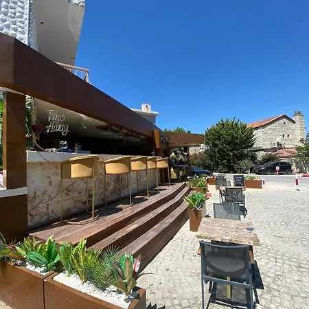 Cat Kapi Alacati Ξενοδοχείο *