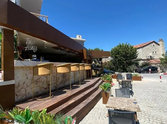 Cat Kapi Alacati Ξενοδοχείο *